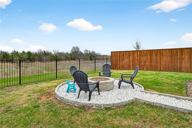Building Photo - 215 Frio Dr