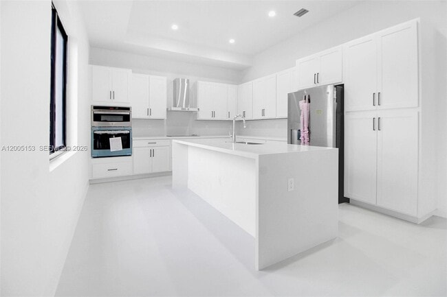 Building Photo - 20833 SW 96 CT