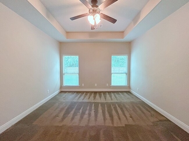 Building Photo - 4 Bedroom House In Ascension Parish with C...