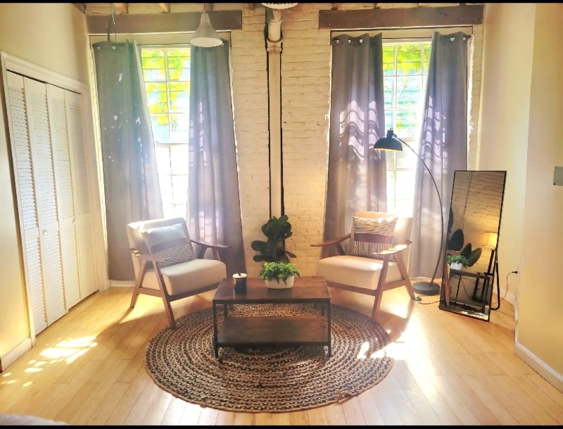 Building Photo - 1009 Jefferson St