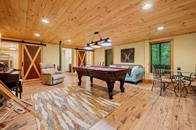 Building Photo - 49 Dandelion Ln