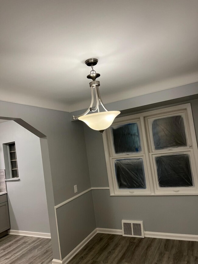 Building Photo - 18224 Warwick St