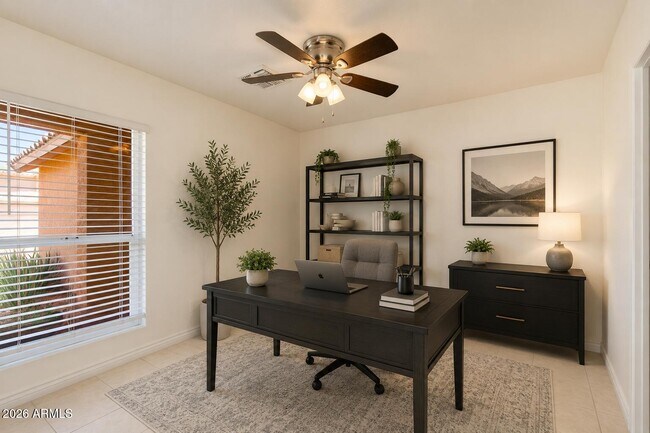 Building Photo - 4250 E Encinas Ave