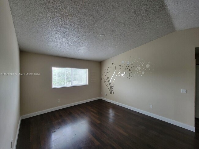 Building Photo - 3690 N 56th Ave