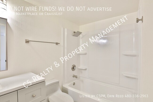Building Photo - 13447 N 31st Dr