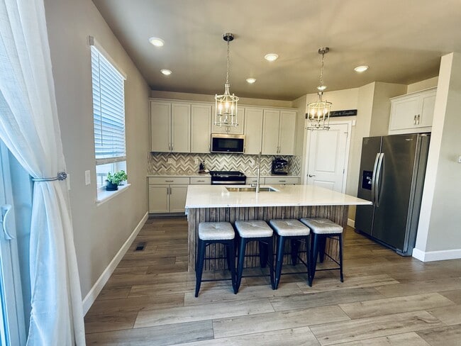 Building Photo - 3915 Red Valley Cir