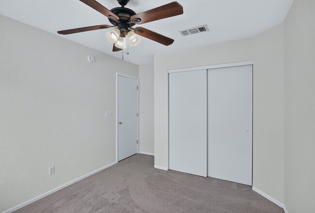 Building Photo - 8998 E Laurie Ann Dr