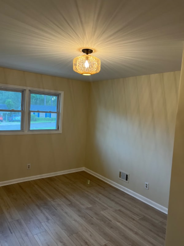 Building Photo - 3179 River Oak Rd