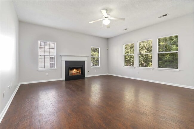 Building Photo - 400 Cascade Rise Ct SW