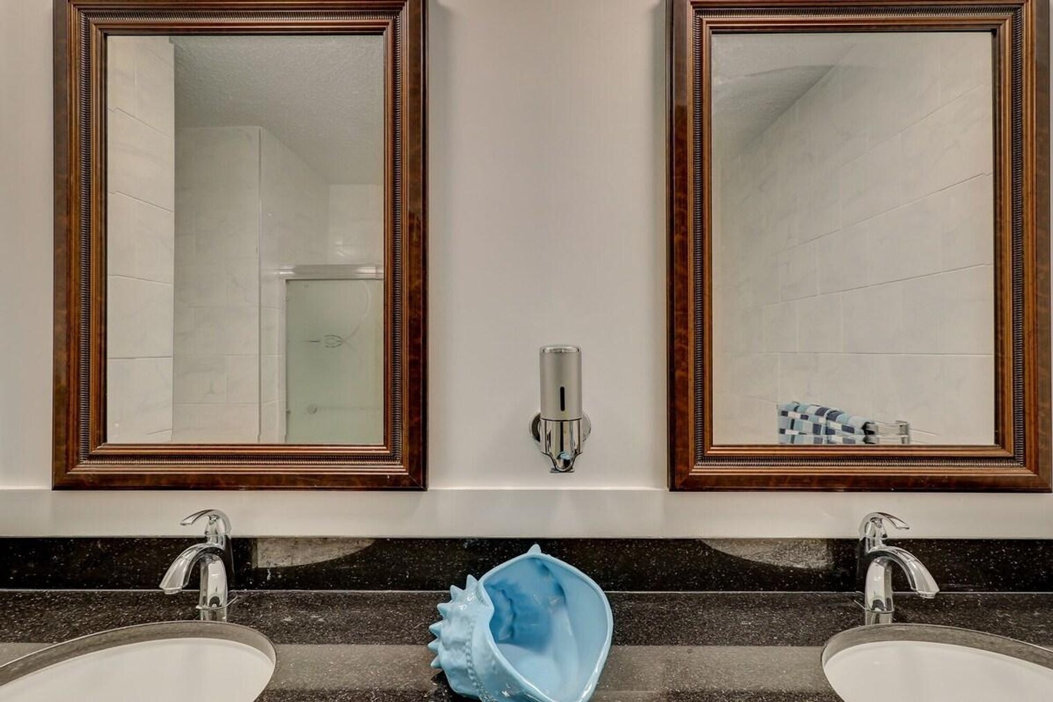 Building Photo - 400 William Hilton Pkwy