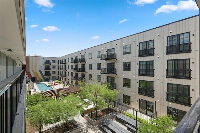 Building Photo - 4315 S Congress Ave