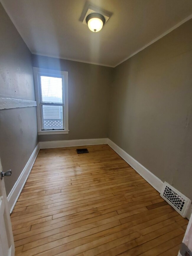 Building Photo - 2535 N 16th St