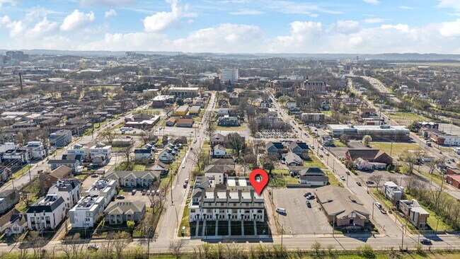Building Photo - 1019 12th Ave N