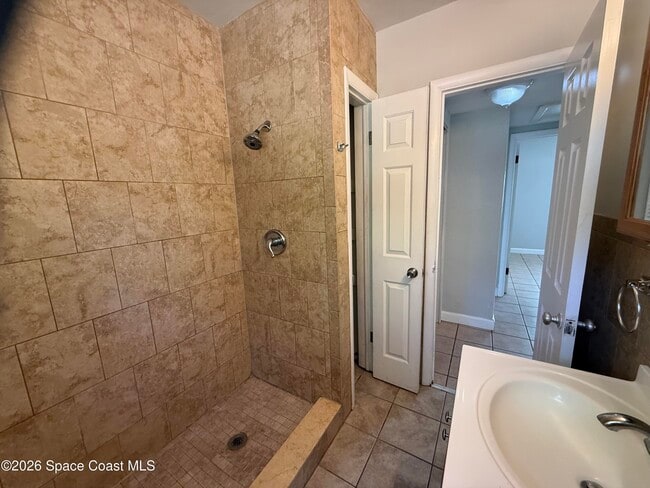 Building Photo - 248 Le Jeune Dr