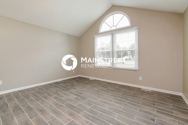 Building Photo - 3 Bedroom Pet-Friendly Home in Garner, NC with Main Street Renewal