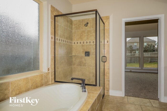 Building Photo - 102 Logan Pass Ct