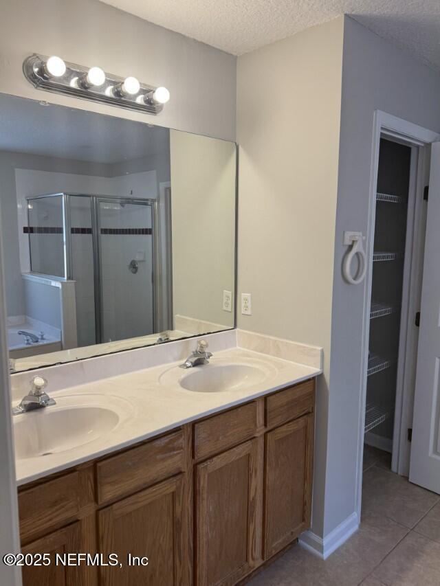 Building Photo - 14014 Summer Breeze Dr