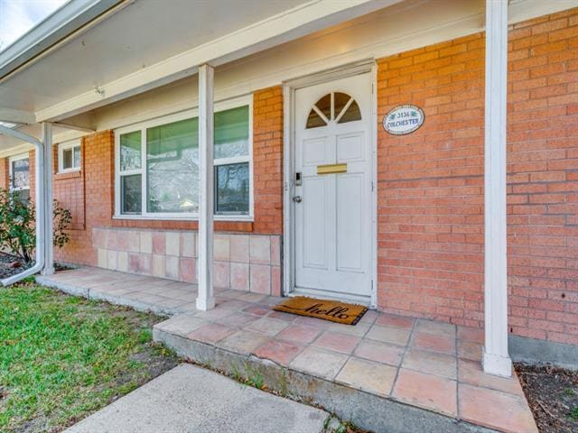 Building Photo - 3136 Colchester Dr