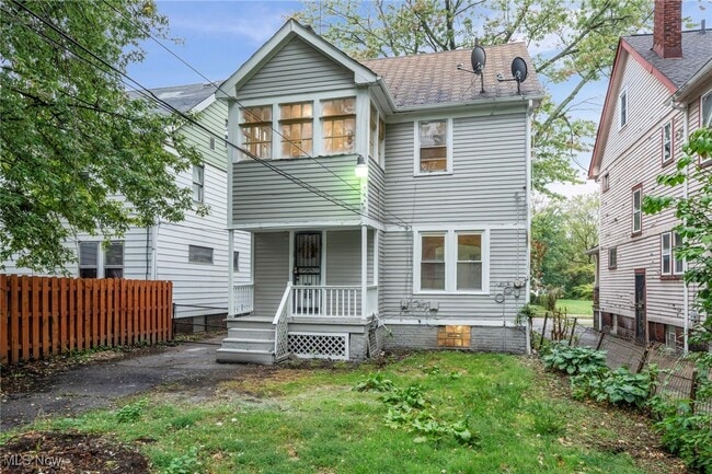 Building Photo - 3303 E 118th St