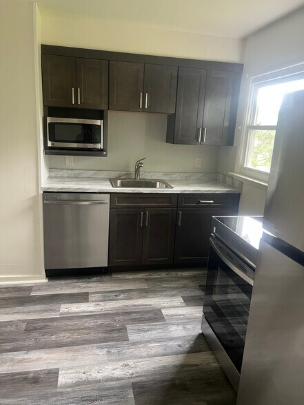 Building Photo - 2510 Saucon Dr