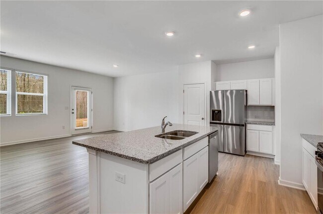 Building Photo - 5820 Flint Ln