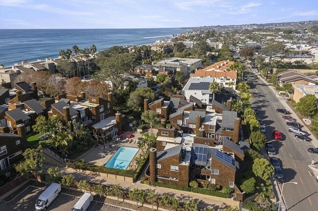 Building Photo - 325 S Sierra Ave