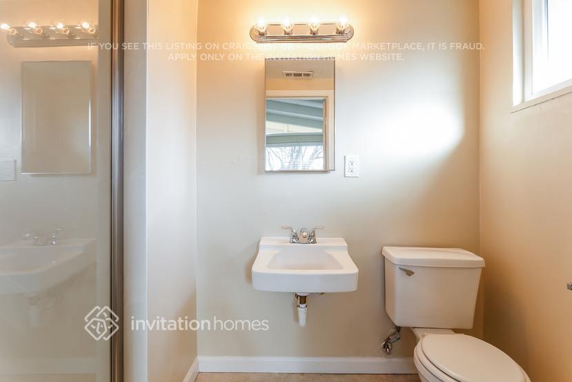 Building Photo - 1467 Michigan St