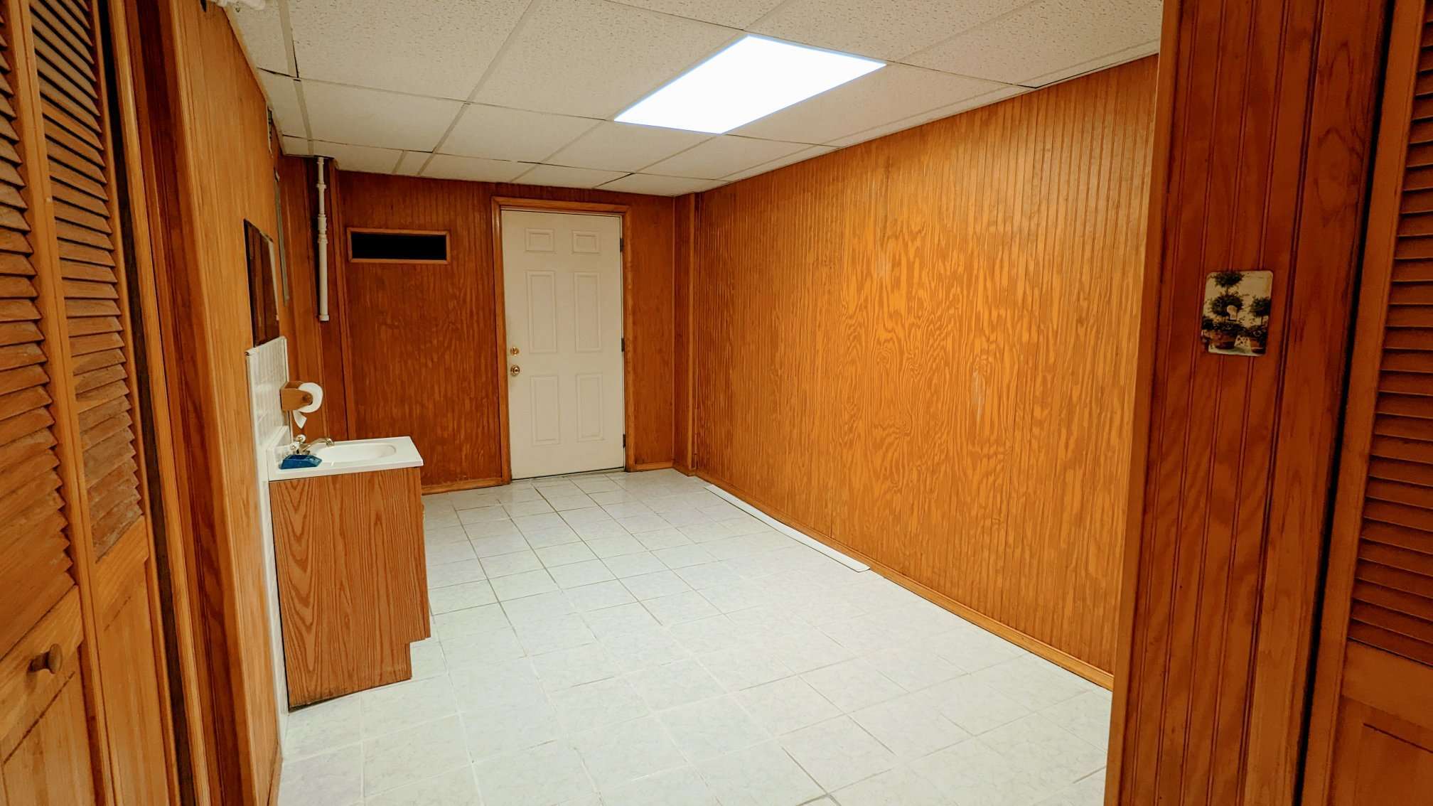 Building Photo - 103 W Spencer Ave