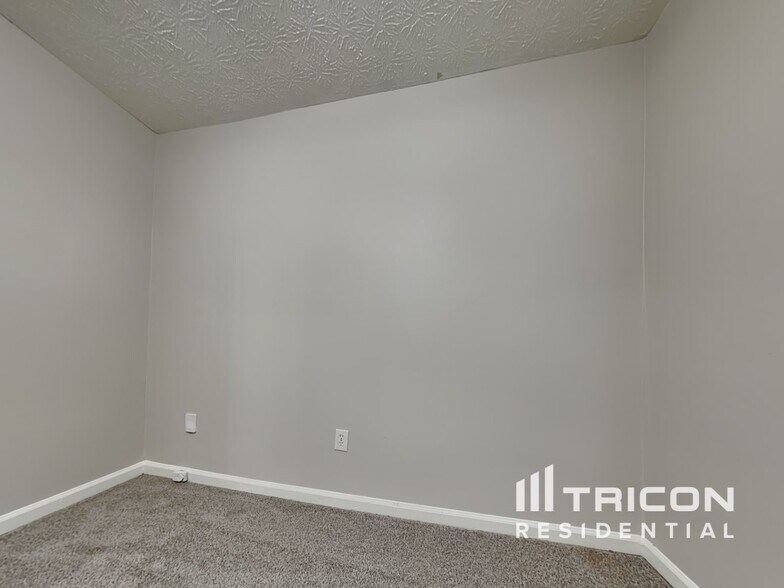 Building Photo - 4621 Cedar Brook Dr SE