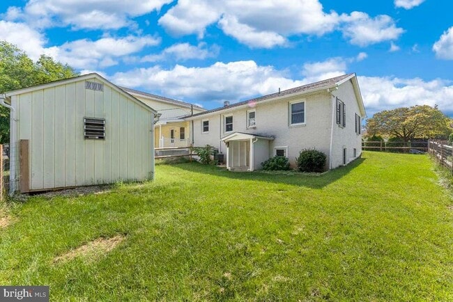 Building Photo - 54 W Henrietta St