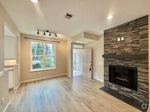 Building Photo - Second Floor Updated 2 BD / 2 BA In Carmel...