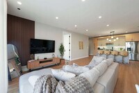 Building Photo - 2344 W Polk St