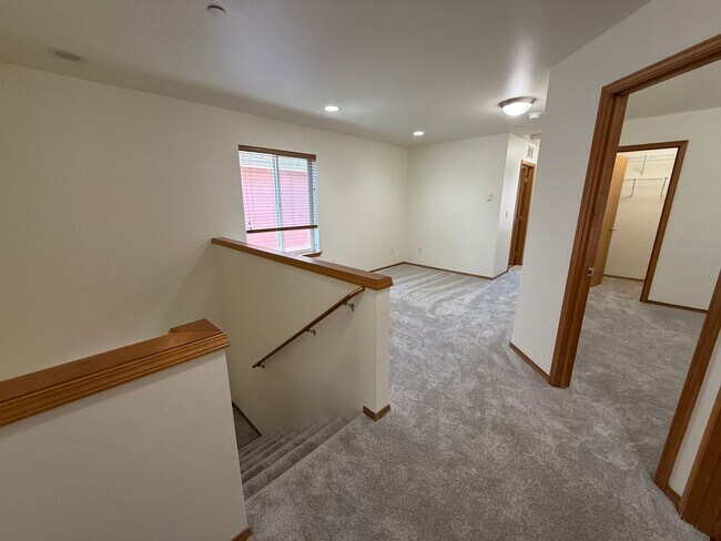 Building Photo - 1838 Bobs Hollow Ln