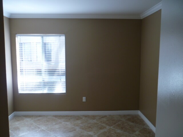 Building Photo - 18350 Hatteras St