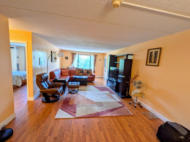 Living Room 2 - 1550 Worcester Rd