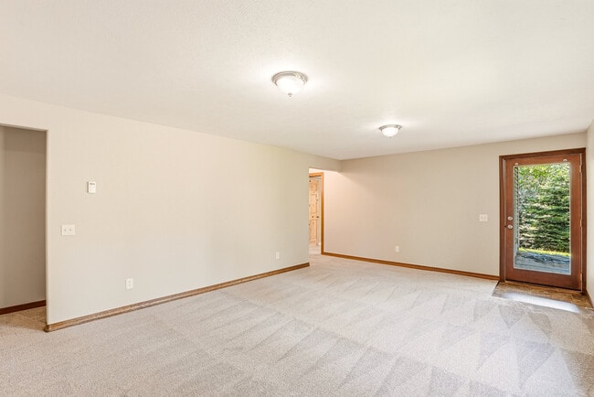 Building Photo - 11830 N Bedivere Dr