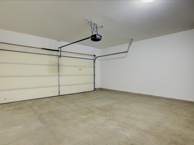 Building Photo - 3-Bedroom, 2-Bathroom in Marana AZ!