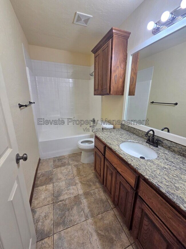 Building Photo - 804 SW 151st St