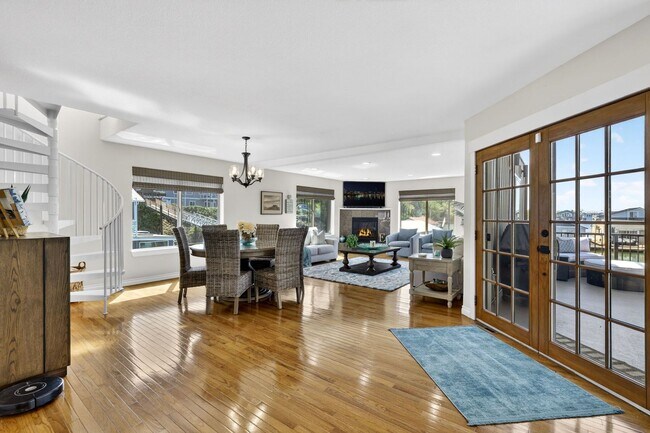 Building Photo - 18525 NE Marine Dr