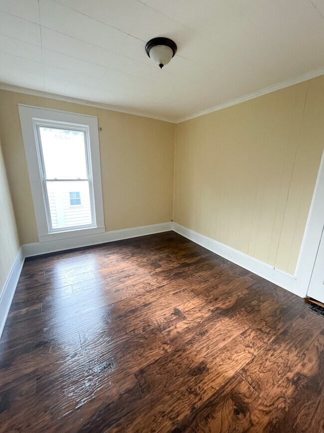 Building Photo - 416 Coffeen St