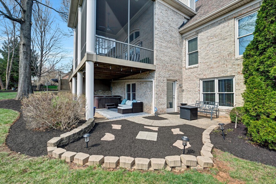 Building Photo - 2603 Locust Hill Pl