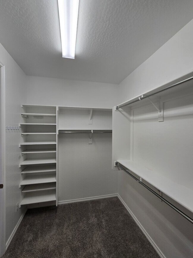 Building Photo - 35532 N Sunset Trail