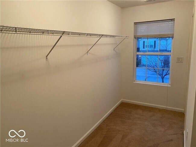 Building Photo - 5608 Castor Way