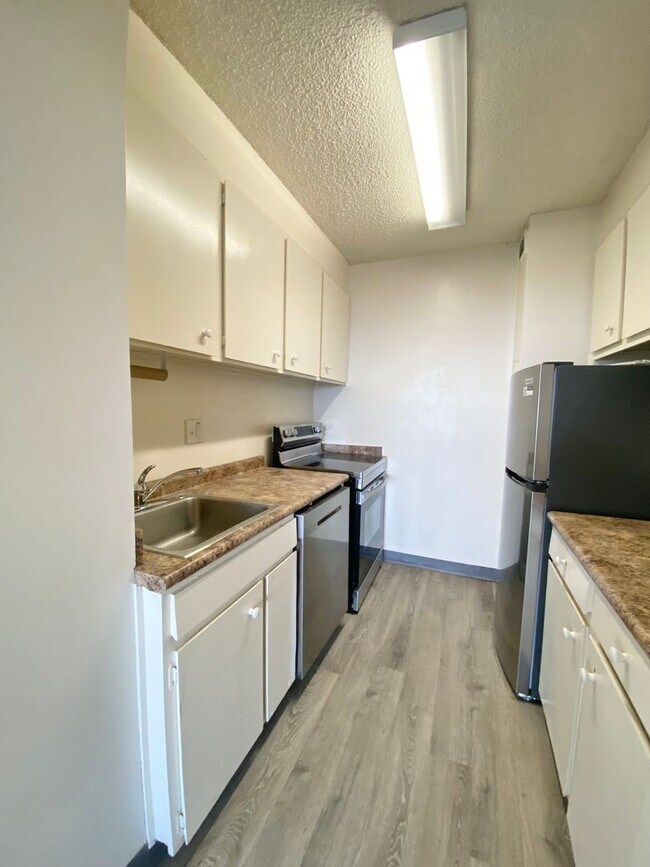 Building Photo - SP188