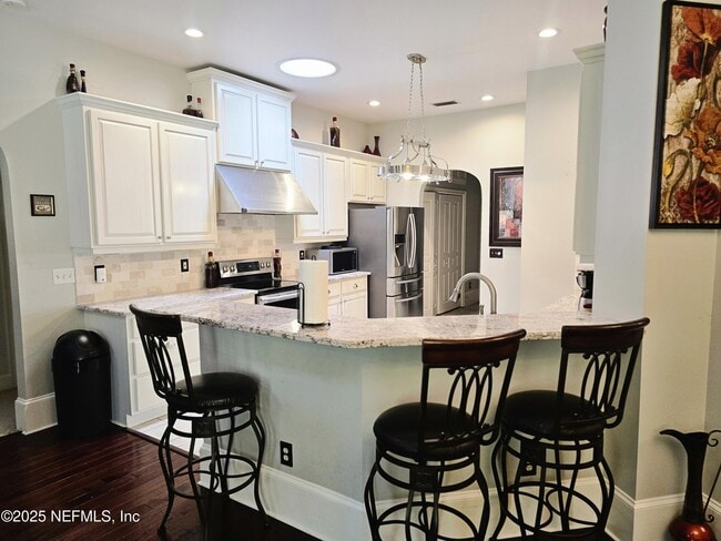 Building Photo - 3600 Stratton Rd