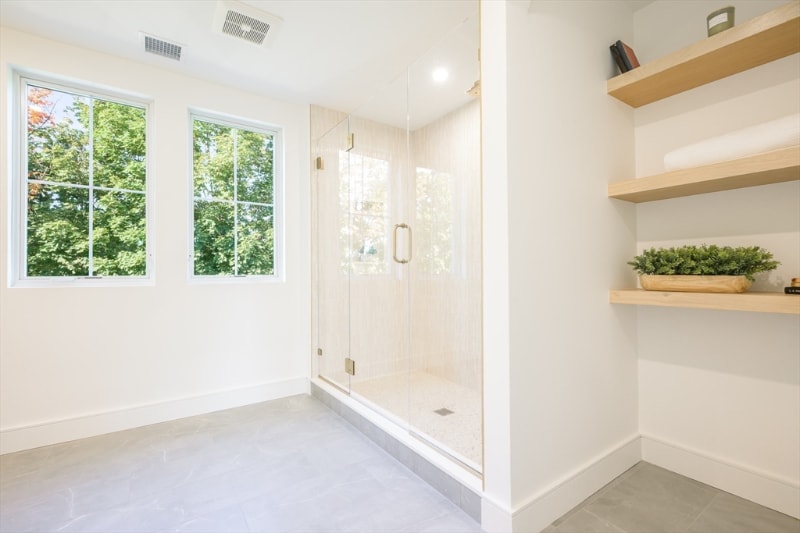 Building Photo - 15-17-17 Jewett Pl