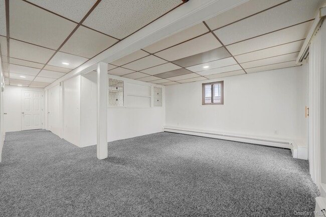 Building Photo - 813 Windmill Ave