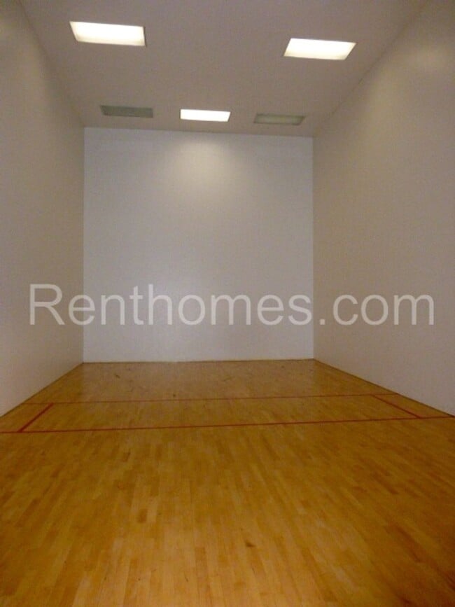 Building Photo - 12051 Alta Carmel Ct