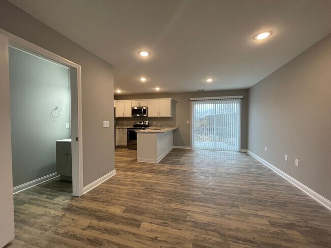 Building Photo - 308/310 Prescott Lane
