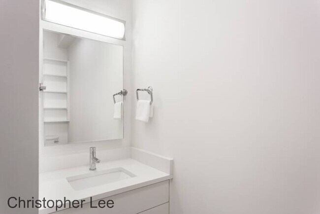 Building Photo - 2110 Baker St